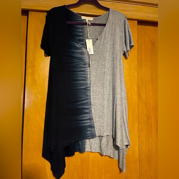 BKE Buckle Guilded Intent Tie Dye Flowy Top Medium - Picture 1 of 4